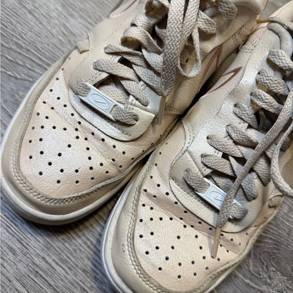 •NIKE• COURT VISION SNEAKERS - Picture 2 of 10